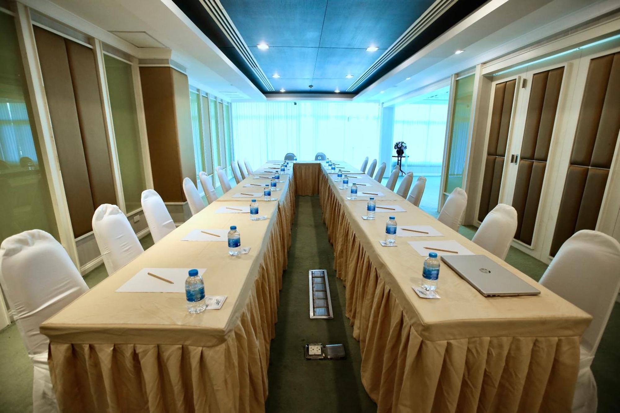 A-Te Chumphon Hotel - Sha Plus Luaran gambar