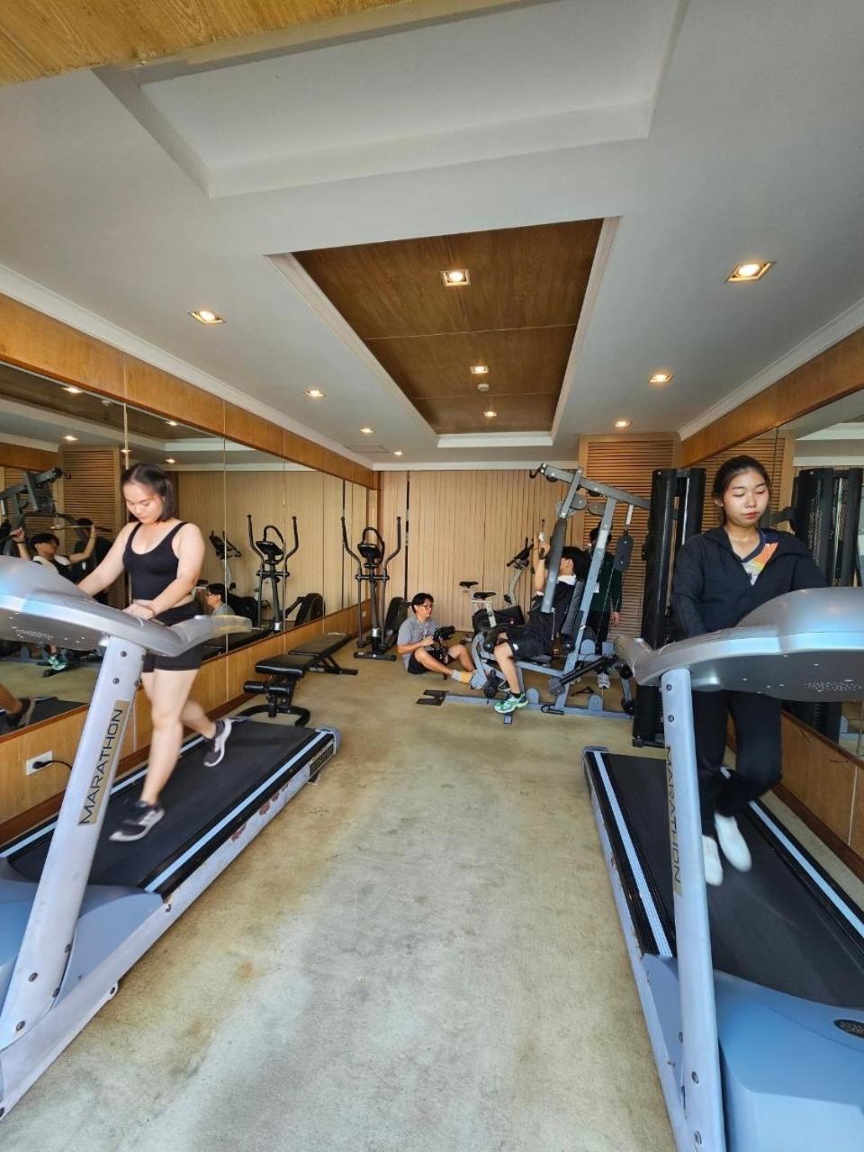 A-Te Chumphon Hotel - Sha Plus Luaran gambar