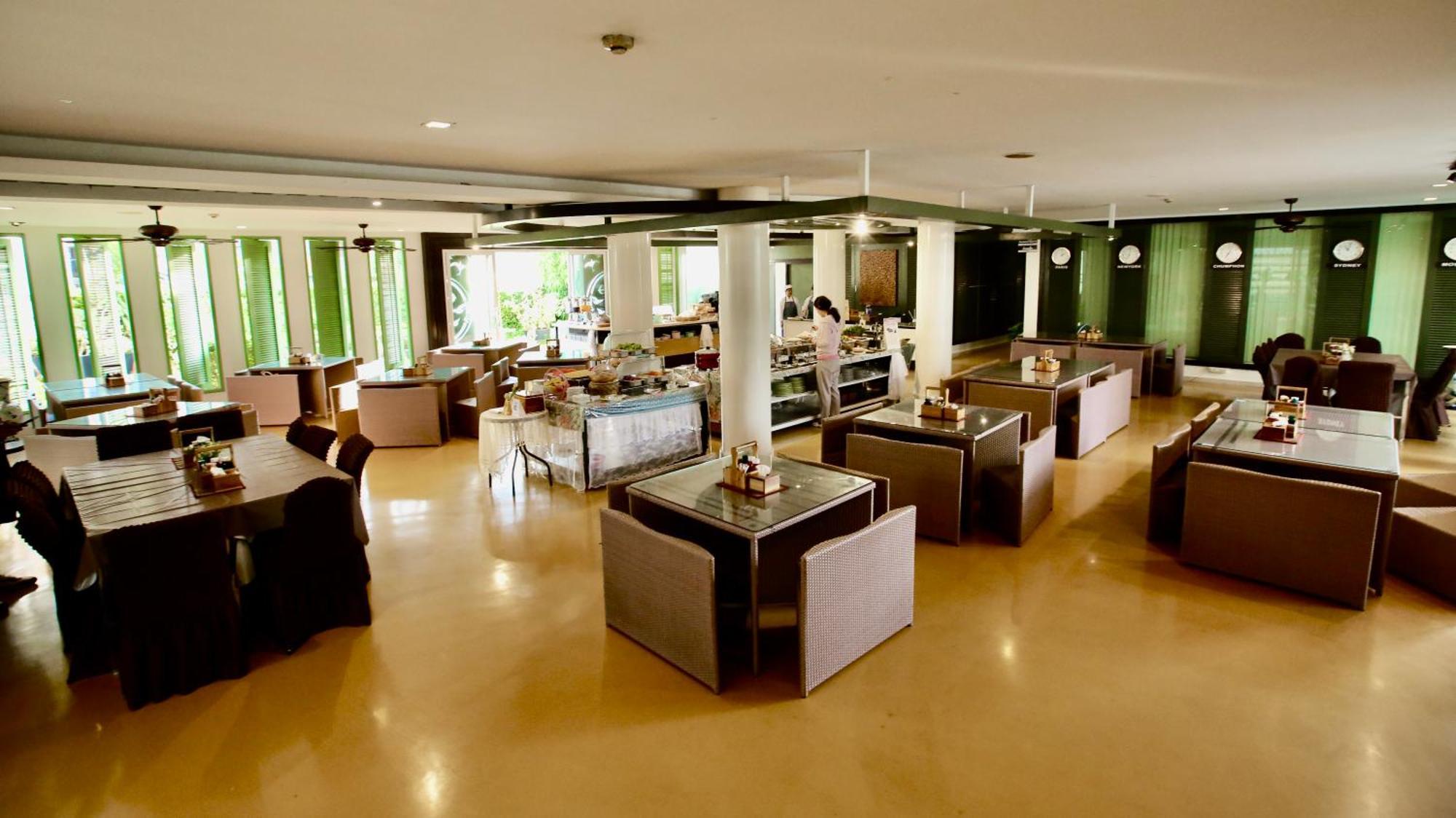 A-Te Chumphon Hotel - Sha Plus Luaran gambar